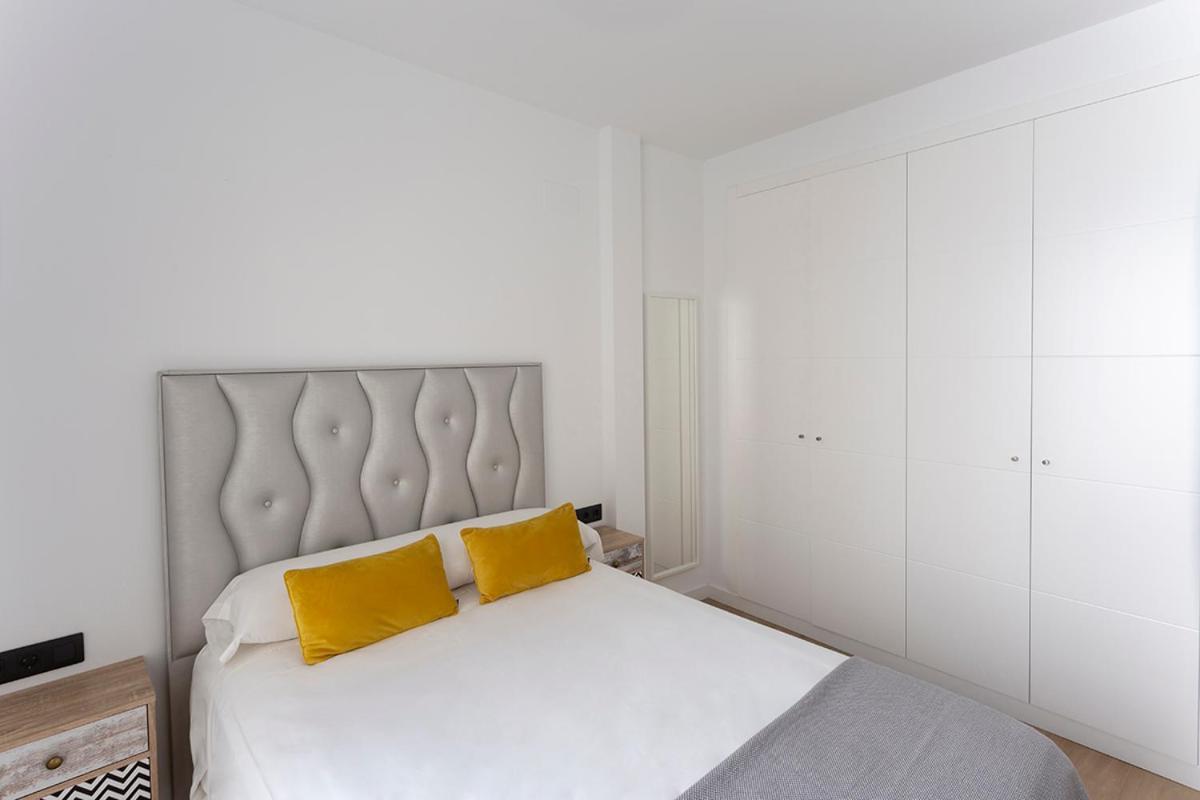Private & Pool Goyeneta Sevilla Urban Apartment Екстер'єр фото