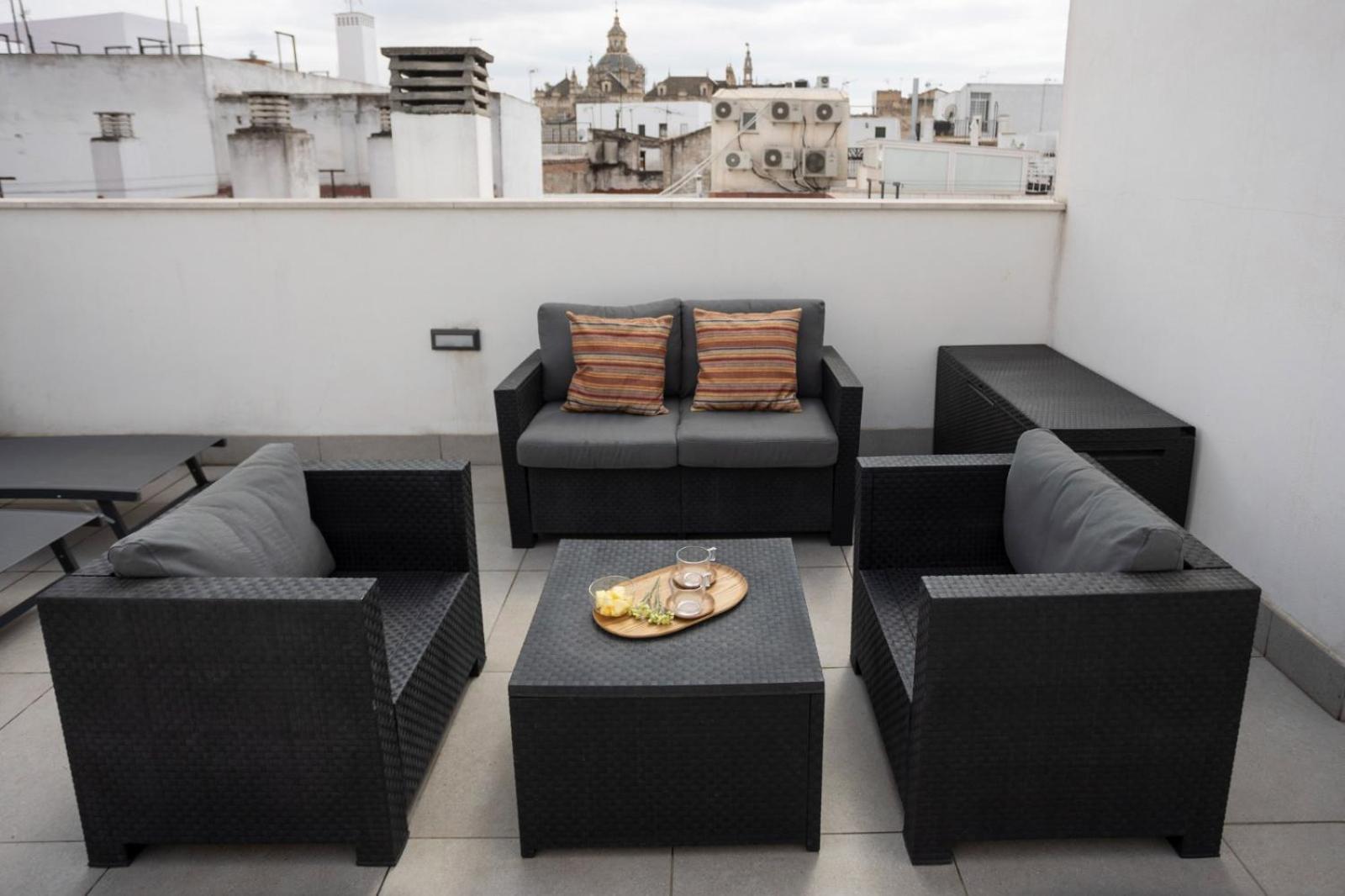 Private & Pool Goyeneta Sevilla Urban Apartment Екстер'єр фото