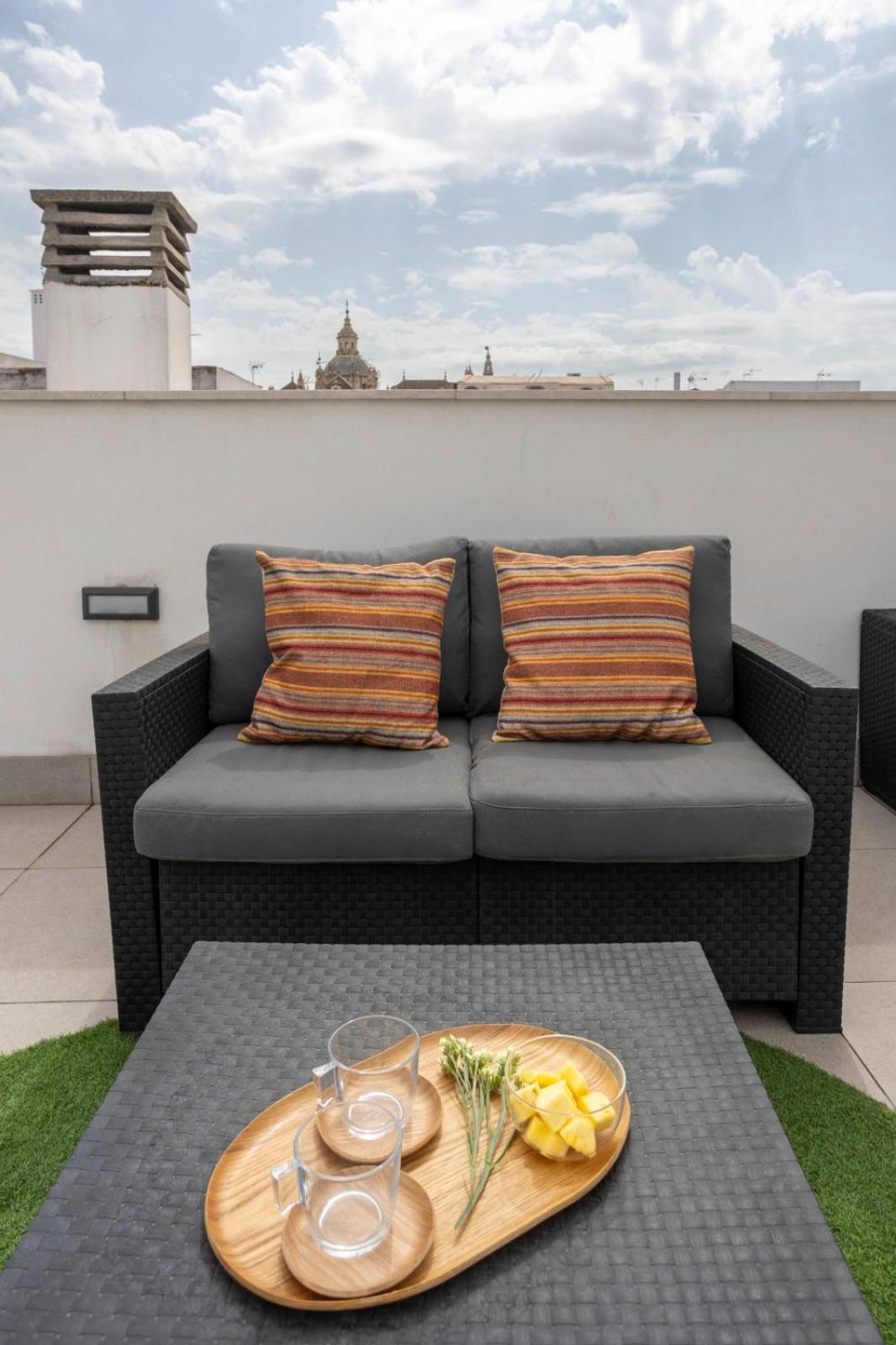 Private & Pool Goyeneta Sevilla Urban Apartment Екстер'єр фото