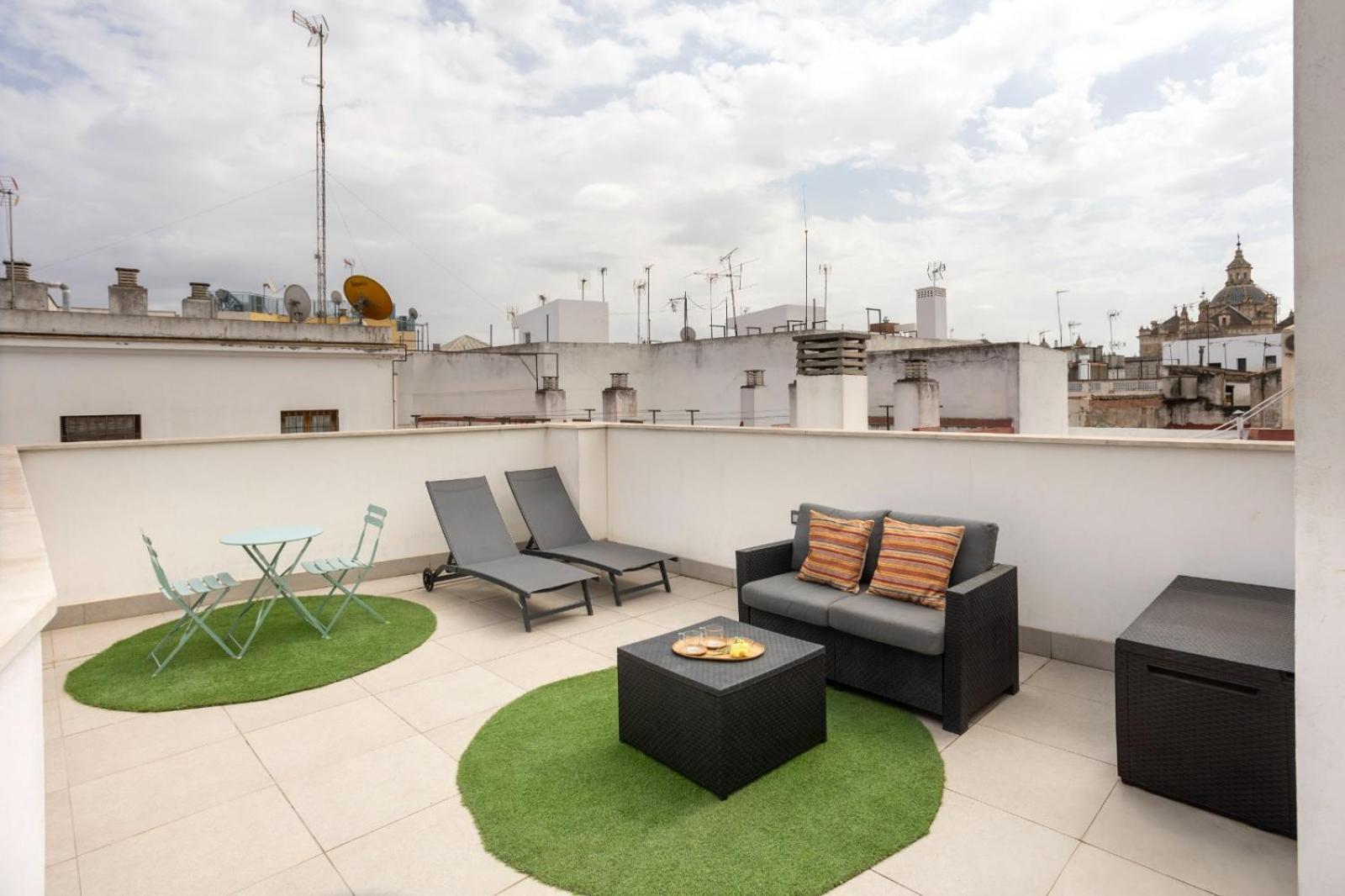 Private & Pool Goyeneta Sevilla Urban Apartment Екстер'єр фото